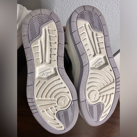 Nike Air Jordan 1. Women’s size 11. - Picture 11 of 11